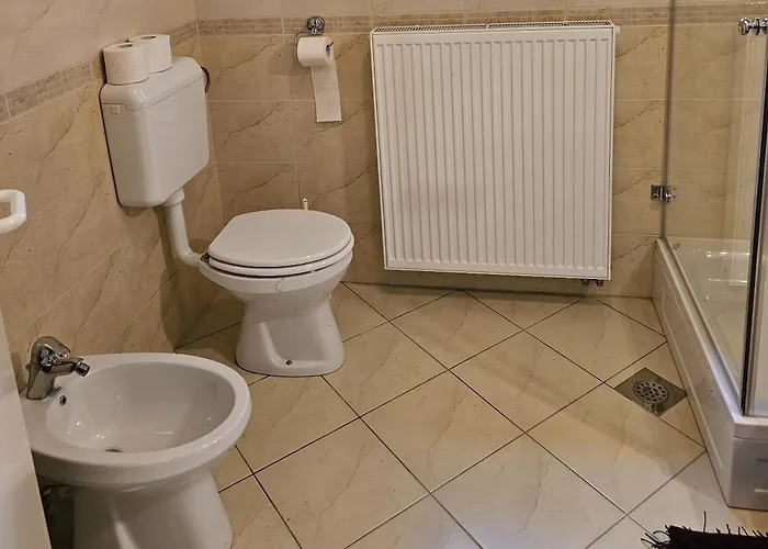 Hisica Ob Potoku Podcetrtek